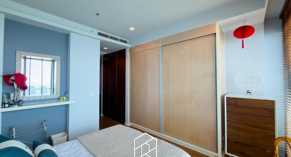 Wohnung zum Kauf mit 2 Zimmer in Sathon, Bangkok