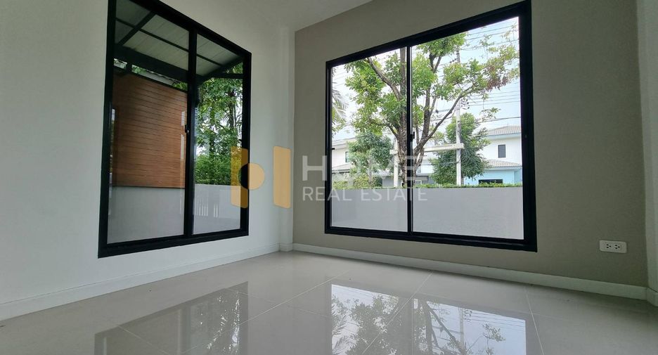 For sale 4 bedrooms house in Bang Kruai, Nonthaburi