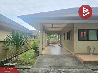 For sale 3 bedrooms house in Mueang Nakhon Si Thammarat, Nakhon Si Thammarat