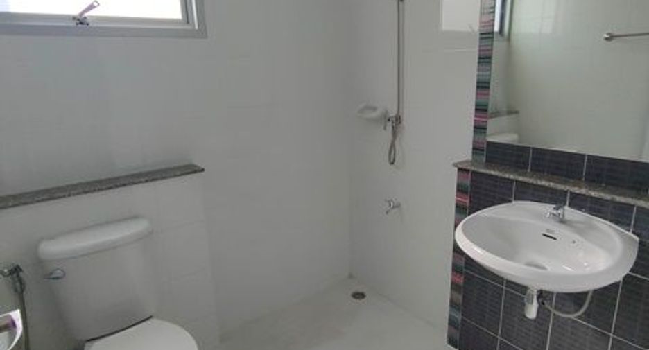 For sale 3 bedrooms townhouse in Sai Mai, Bangkok