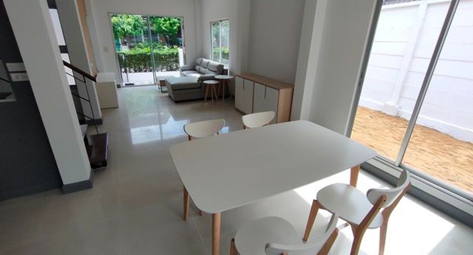 For sale 3 bedrooms townhouse in Sai Mai, Bangkok