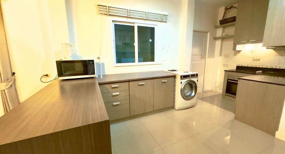 For sale 3 bedrooms house in Bang Lamung, Chonburi