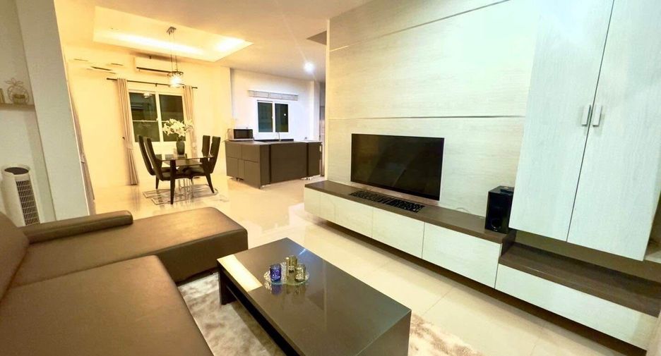 For sale 3 bedrooms house in Bang Lamung, Chonburi