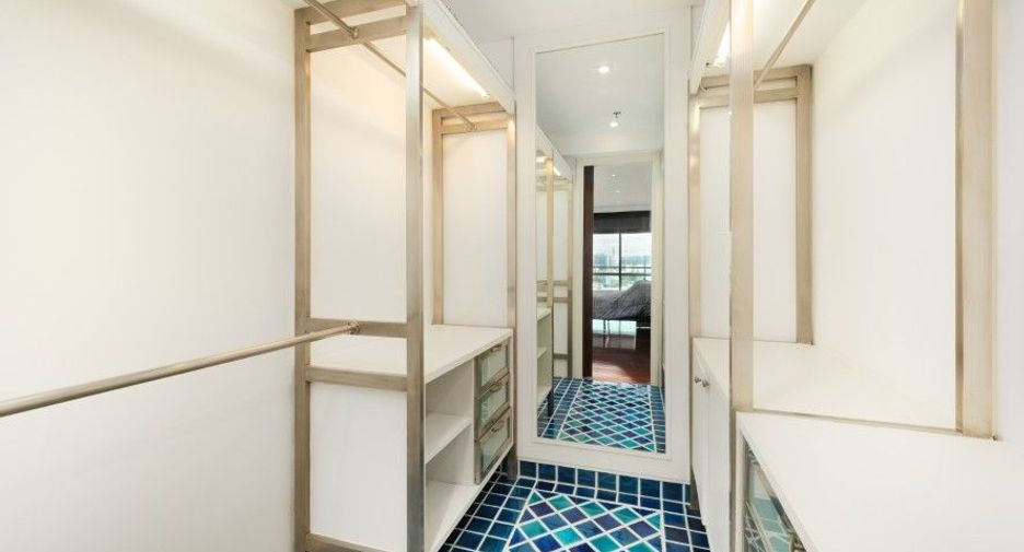 Wohnung zum Kauf mit 2 Zimmer in Sathon, Bangkok