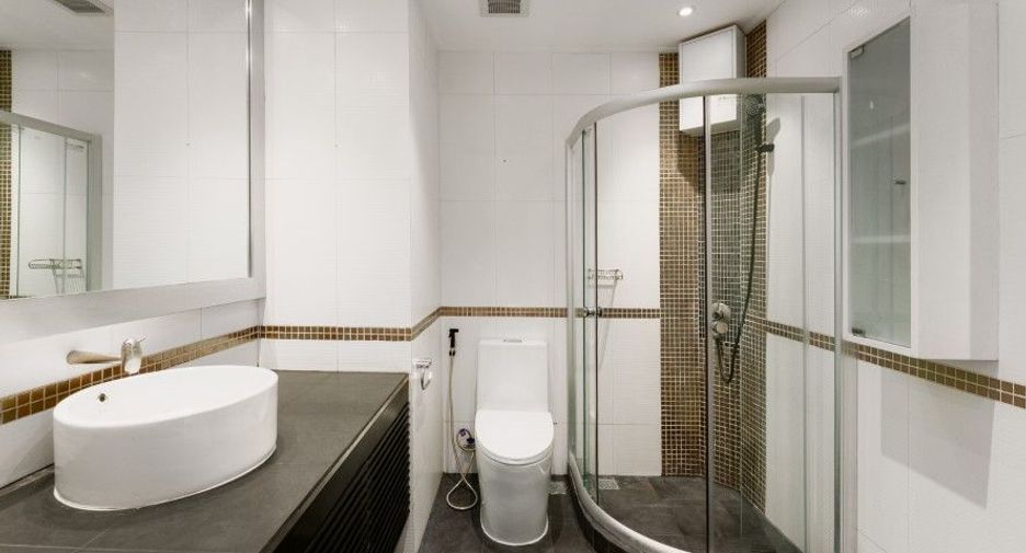 Wohnung zum Kauf mit 2 Zimmer in Sathon, Bangkok
