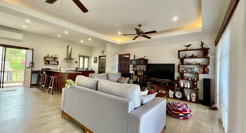 For rent 4 bedrooms villa in Ko Samui, Surat Thani
