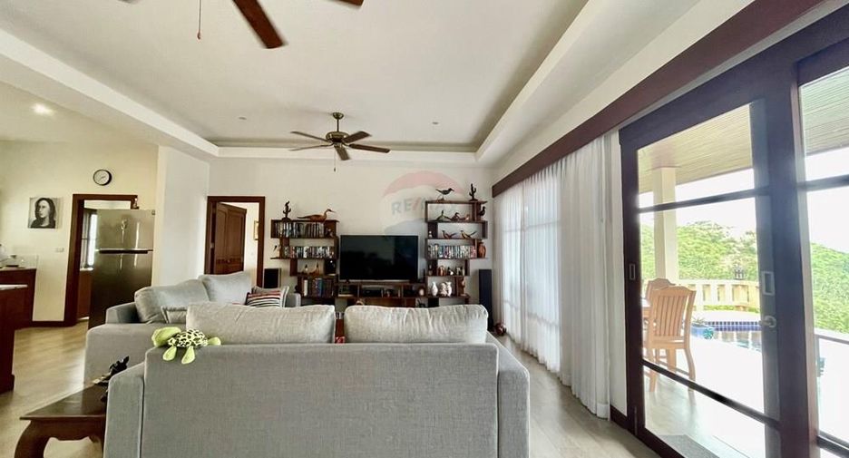 For rent 4 bedrooms villa in Ko Samui, Surat Thani