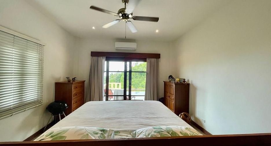 For rent 4 bedrooms villa in Ko Samui, Surat Thani