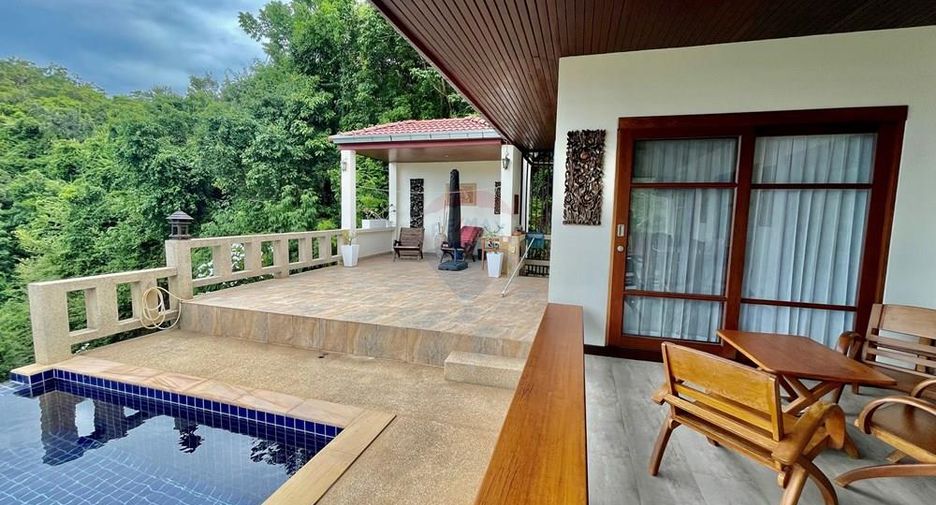For rent 4 bedrooms villa in Ko Samui, Surat Thani