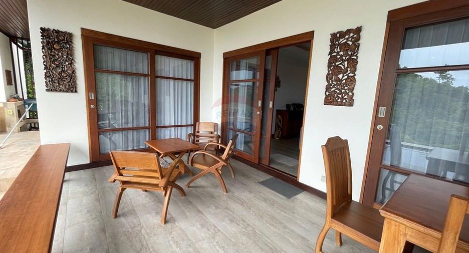 For rent 4 bedrooms villa in Ko Samui, Surat Thani