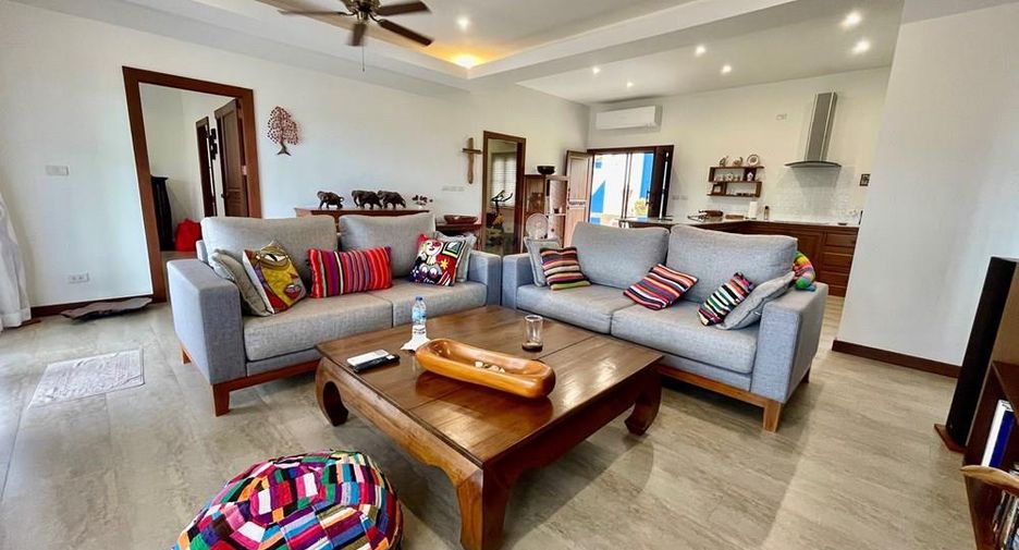 For rent 4 bedrooms villa in Ko Samui, Surat Thani