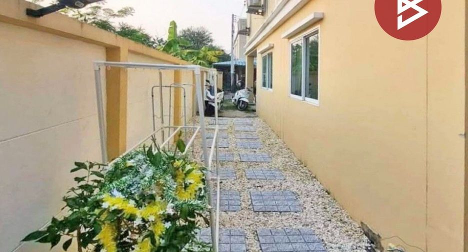 For sale 3 ベッドルーム townhouse in Mueang Chon Buri, Chonburi
