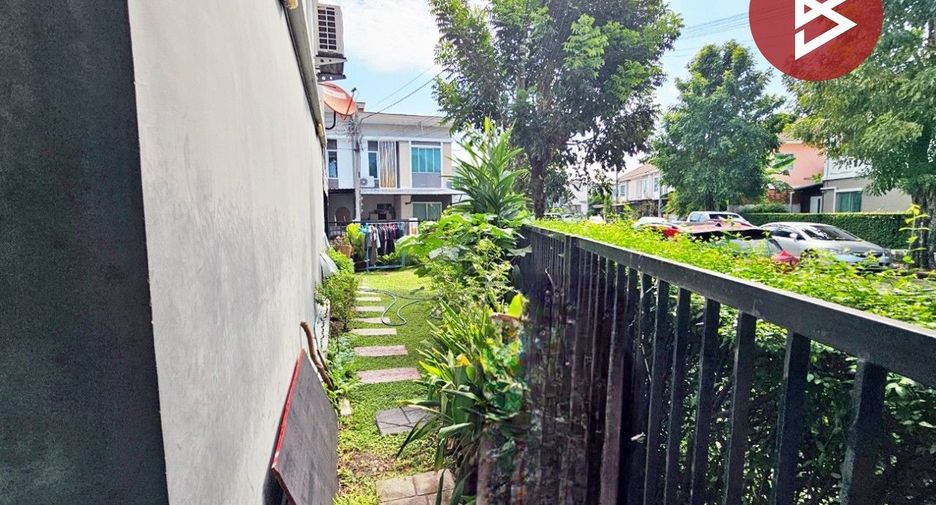 For sale 3 bedrooms townhouse in Bang Phli, Samut Prakan