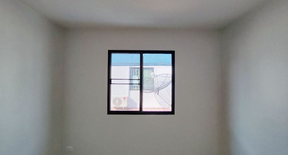For sale 3 bedrooms townhouse in Bang Phli, Samut Prakan