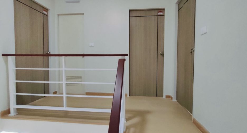 For sale 3 bedrooms townhouse in Bang Phli, Samut Prakan