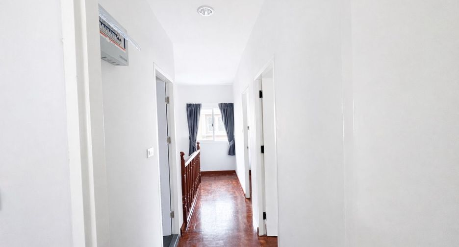 For rent 4 bedrooms house in Min Buri, Bangkok