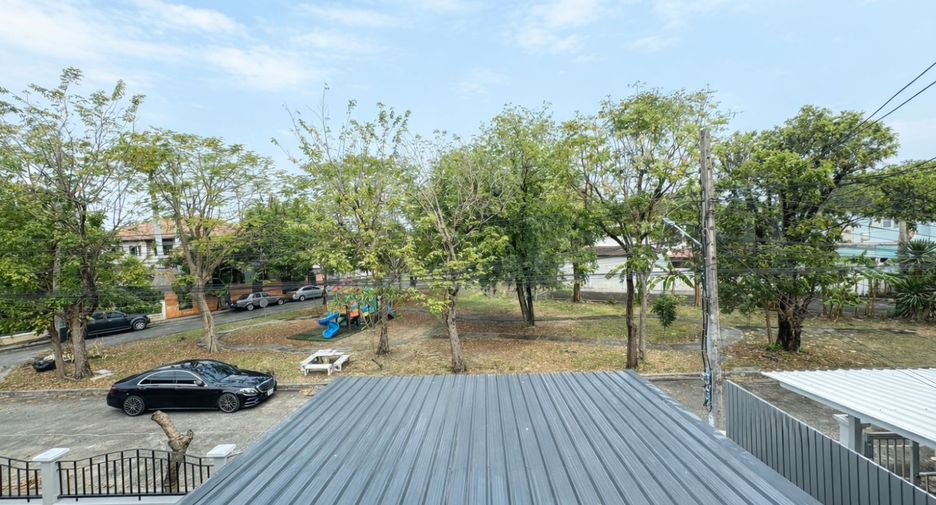 For rent 4 bedrooms house in Min Buri, Bangkok