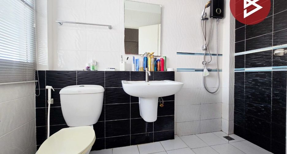 For sale 4 bedrooms house in Pak Kret, Nonthaburi