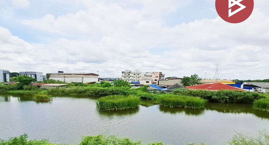 For sale 3 bedrooms townhouse in Lat Krabang, Bangkok