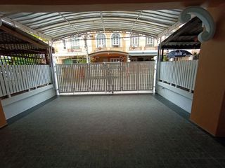 For sale 3 bedrooms townhouse in Bang Khen, Bangkok