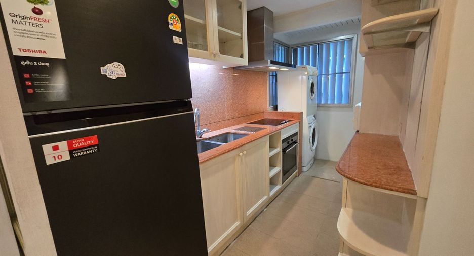 For rent 2 bedrooms apartment in Sathon, Bangkok