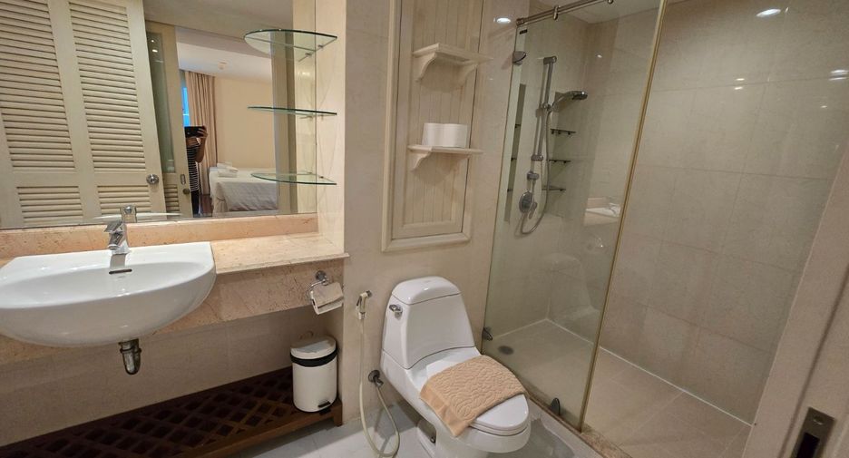 For rent 2 bedrooms apartment in Sathon, Bangkok
