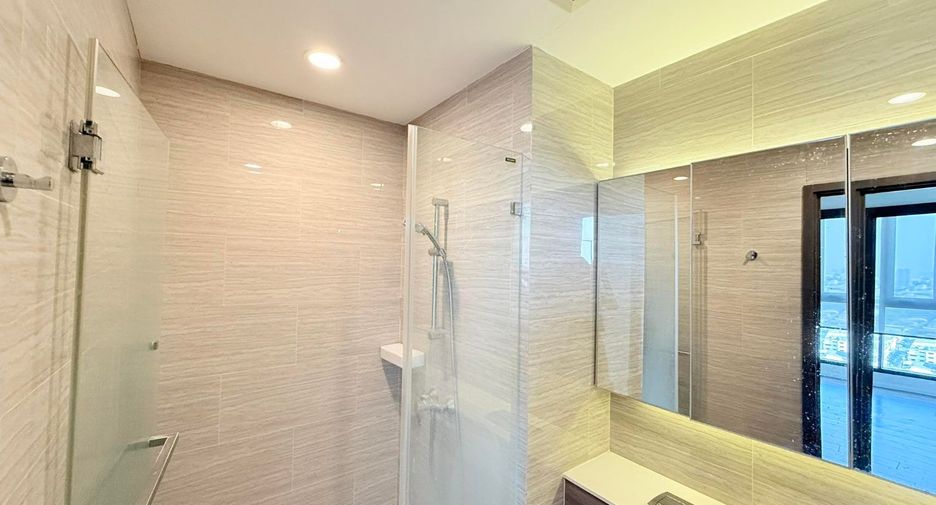For rent 2 bedrooms condo in Bang Na, Bangkok