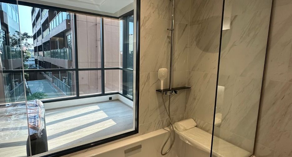 For rent 2 ベッドルーム condo in Khlong Toei, Bangkok