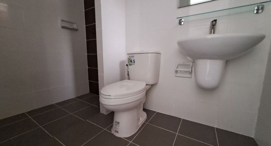 For sale 3 bedrooms townhouse in Bang Sao Thong, Samut Prakan