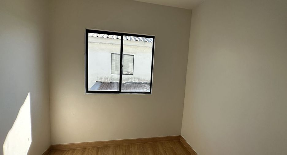 Reihenhaus zum Kauf mit 2 Zimmer in Bang Sao Thong, Samut Prakan