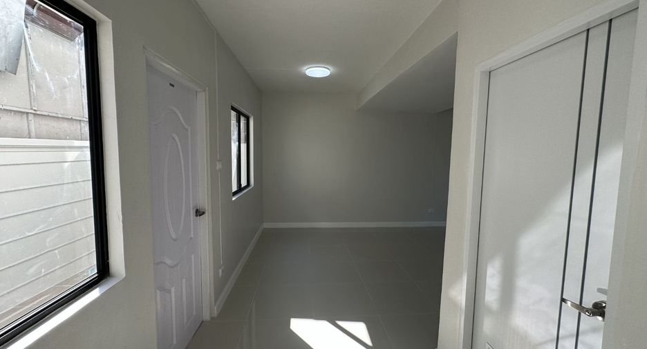 Reihenhaus zum Kauf mit 2 Zimmer in Bang Sao Thong, Samut Prakan