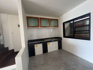 For sale 3 ベッドルーム townhouse in Mueang Nakhon Si Thammarat, Nakhon Si Thammarat