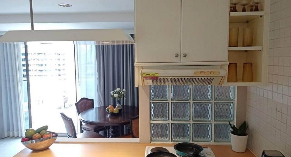 À louer et à vendre 2 chambres condo à Watthana, Bangkok