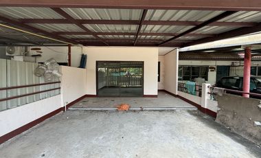 出售 2 卧室 联排别墅 在 Mueang Lamphun, Lamphun