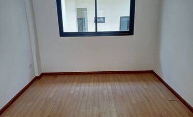 出售 3 卧室 联排别墅 在 Mueang Rayong, Rayong