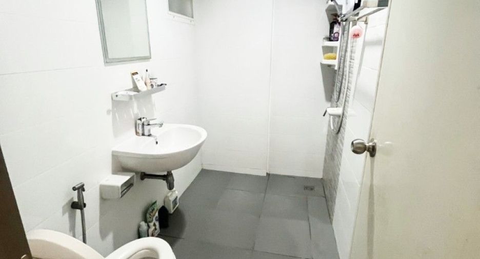 For sale 2 bedrooms townhouse in Bang Bo, Samut Prakan