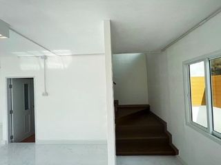 Продажа 2 спальни таунхаус в Phra Samut Chedi, Самутпракан