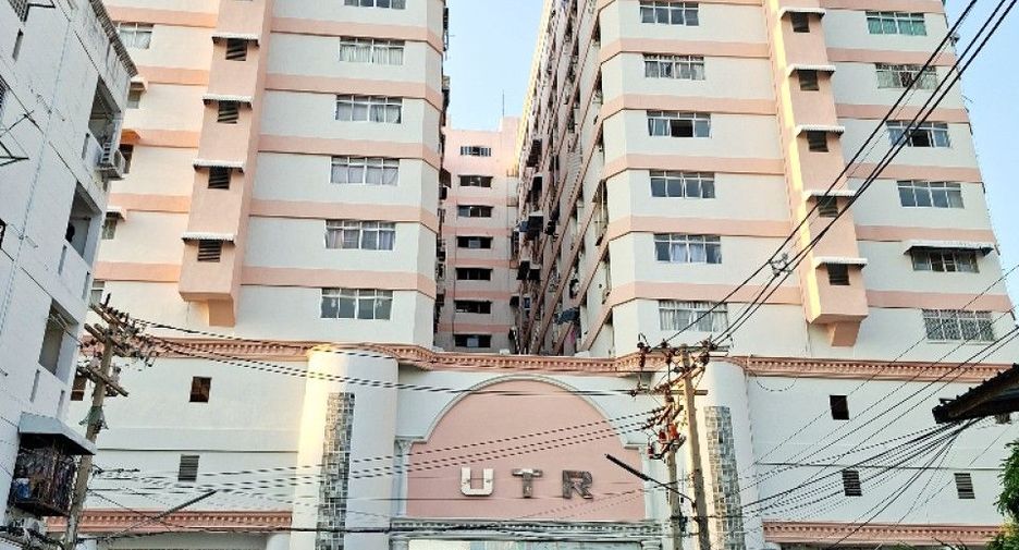 For sale 1 bed condo in Bang Na, Bangkok