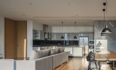 For rent 4 bedrooms apartment in Khlong Toei, Bangkok