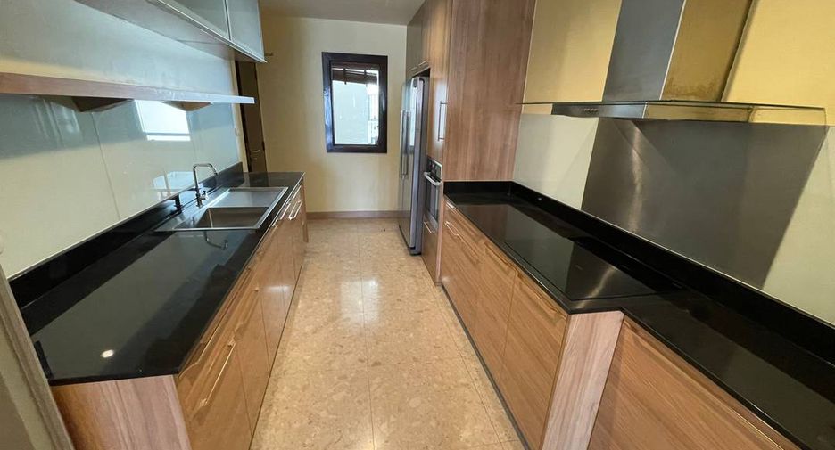 Wohnung zur Miete mit 3 Zimmer in Sathon, Bangkok