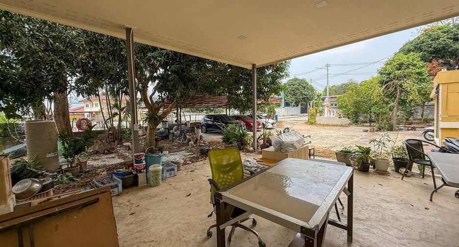 À vendre 5 chambres bureau à Si Racha, Chonburi