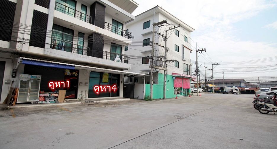 For sale 4 bedrooms retail Space in Si Racha, Chonburi