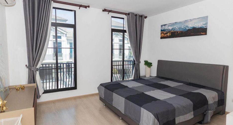 For rent and for sale 3 bedrooms townhouse in Bang Phli, Samut Prakan