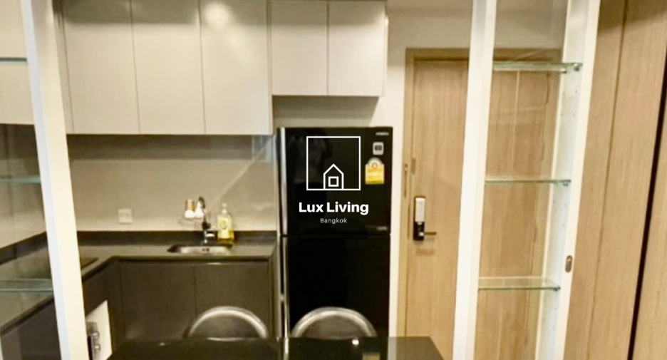 For rent and for sale 2 bedrooms condo in Ratchathewi, Bangkok