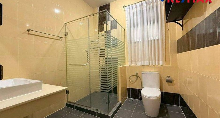 For sale 3 bedrooms house in Bang Lamung, Chonburi