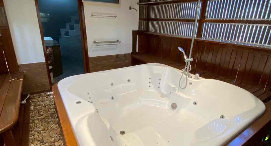 Villa zur Miete mit 7 Zimmer in Sattahip, Chonburi