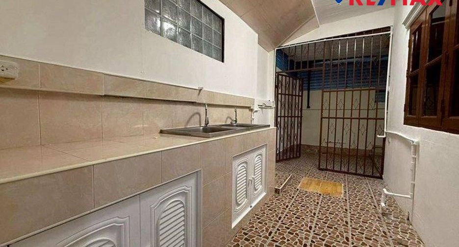 Casa en venta de 4 habitaciones en Bang Lamung, Chonburi