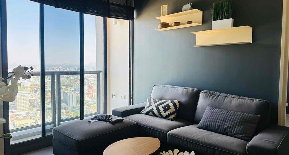 Condo en alquiler de 2 habitaciones en Bang Lamung, Chonburi