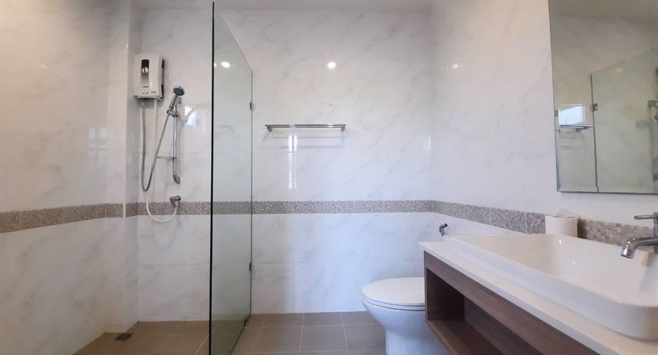 For rent and for sale 3 bedrooms villa in Mueang Phuket, Phuket