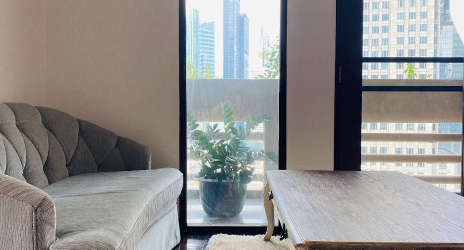 For rent and for sale 4 bedrooms condo in Khlong Toei, Bangkok